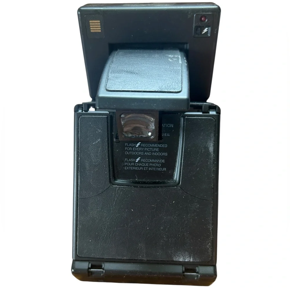 Polaroid slr 680